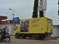 DH8004559  Au carrefour de Dassa (à gauche Natitingou, à droite Parakou)