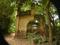 DH8004122  Ruine d'une maison inachevée d'un capitaine français ayant tenté de résister aux dieux vaudoux