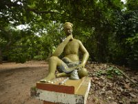 DH8004139  Boukono du fa (très ennuyé, car les oracles annoncent la mort du roi)