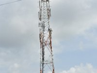 DH8004697  Sans sécurité sur une antenne TV, cellulaires...
