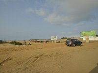 DH8004013  La plage aux abords de Cotonou