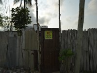 DH8004017  La plage aux abords de Cotonou