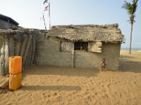DH8004025  La plage aux abords de Cotonou