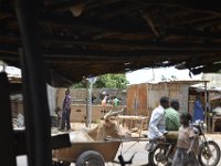 DH8005889  Sur la route